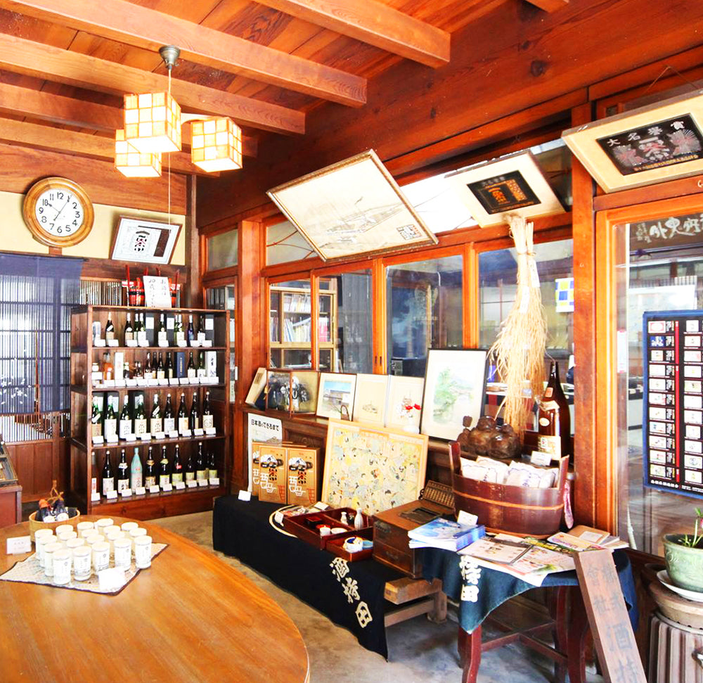 Yamasan Moe Junmai Fresh NAMA Genshu 萌 純米生原酒 720ml
